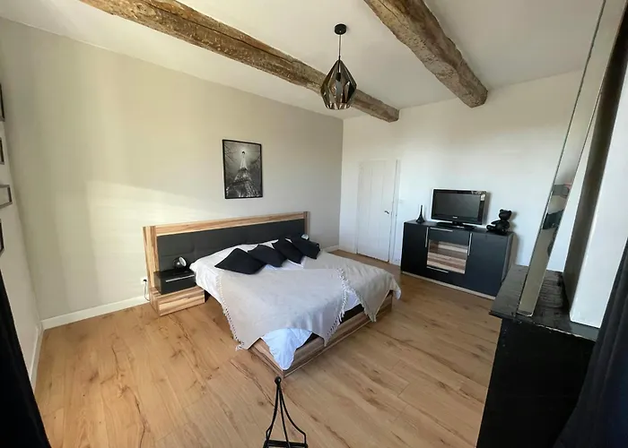 펜션 Spacious With Pool Near Carcassonne *